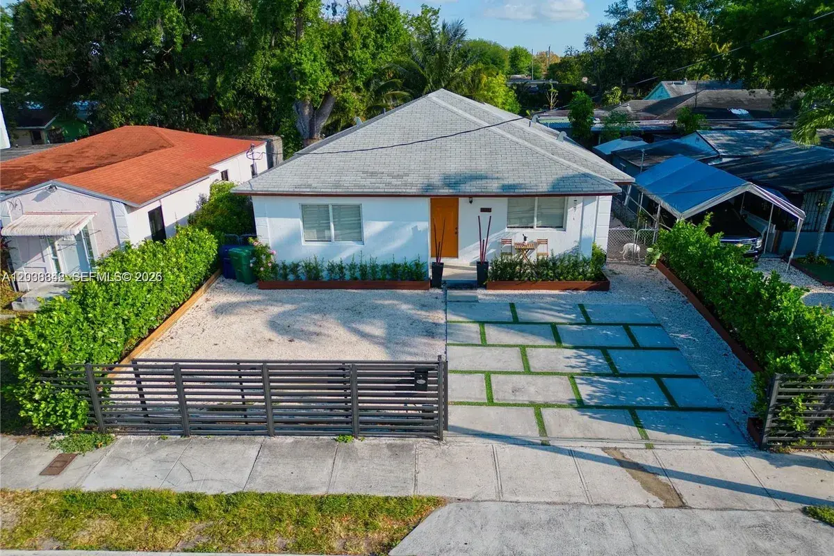 311 NW 95th St, Miami FL 33150