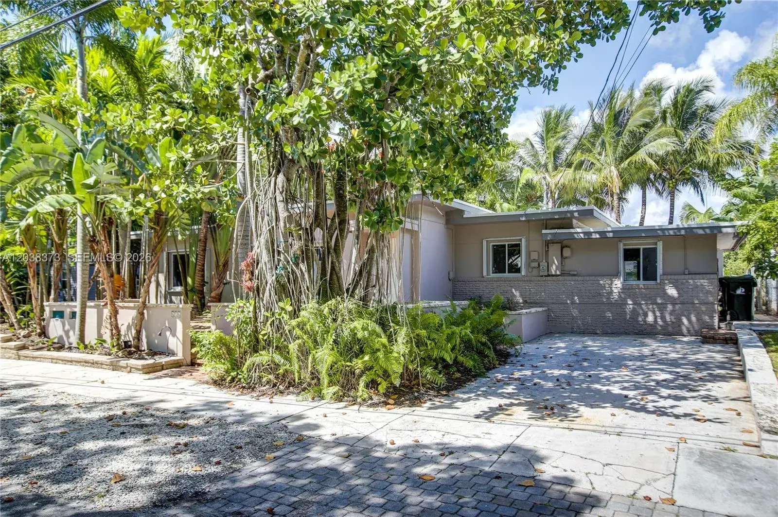616 SW 11th Ct, Fort Lauderdale FL 33315