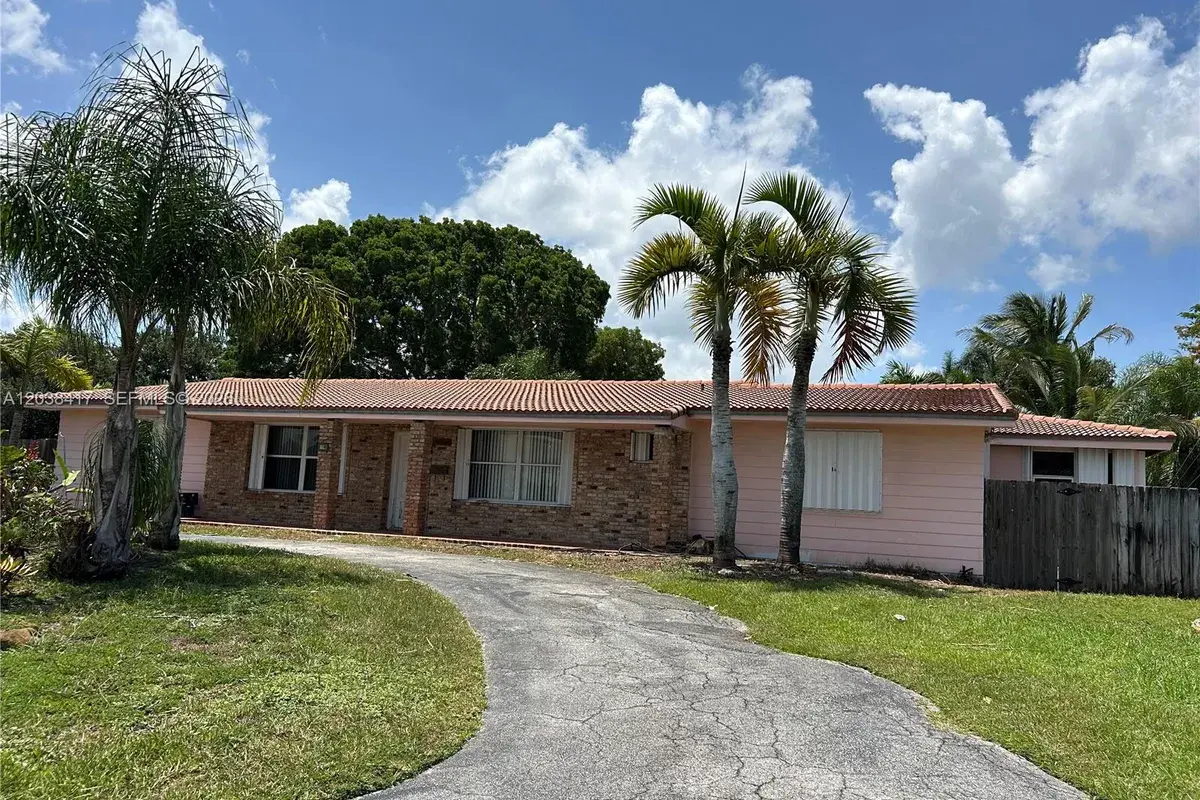 8385 SW 105th St, Miami FL 33156