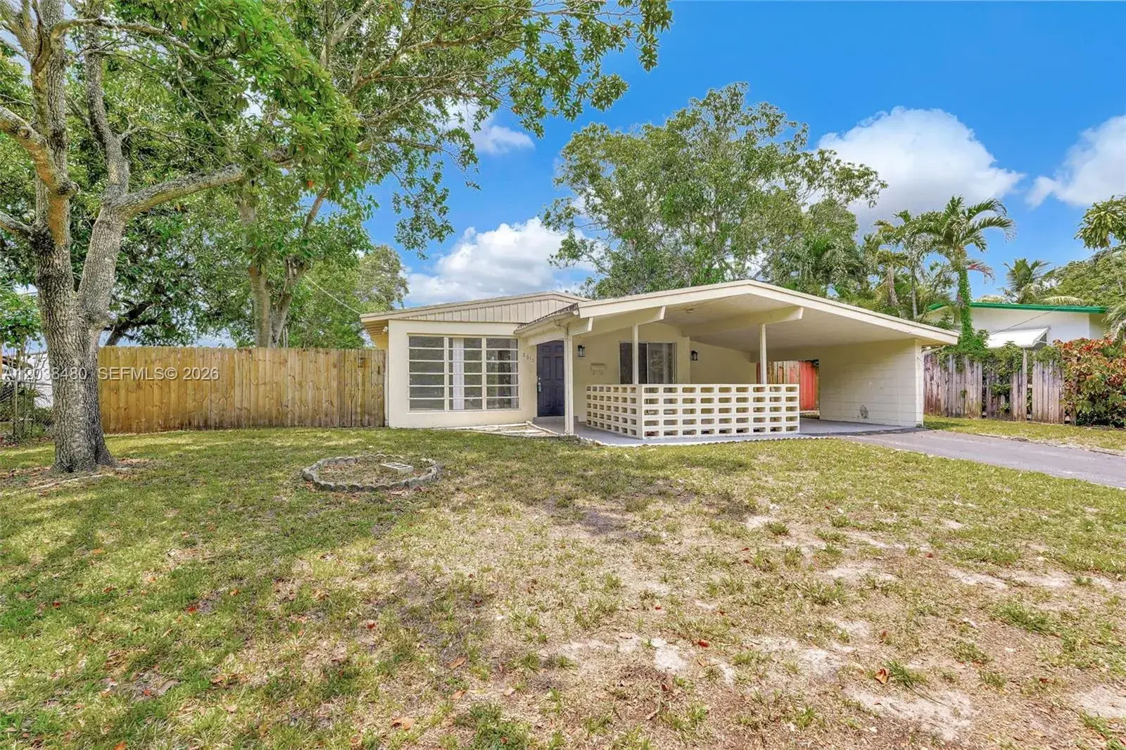 6610 Johnson St, Hollywood FL 33024
