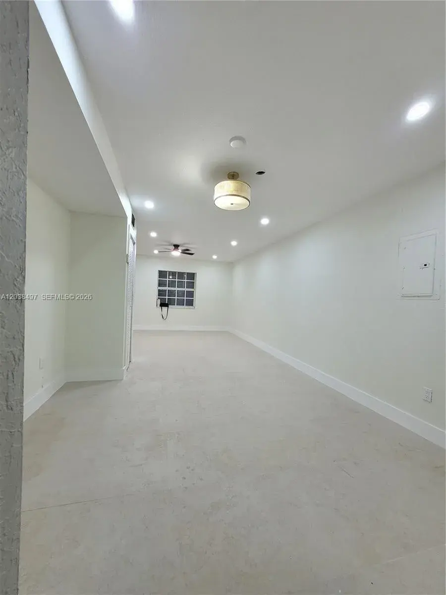 18000 SW 175th St # 18002, Miami FL 33187