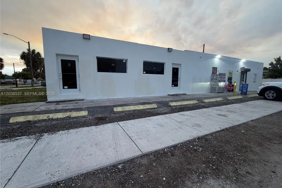 2910 N 22nd Ave, Hollywood FL 33020