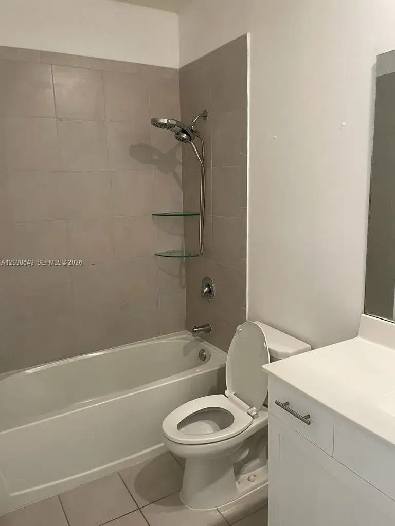 10557 W 32nd Ln, Hialeah FL 33018 photo 5