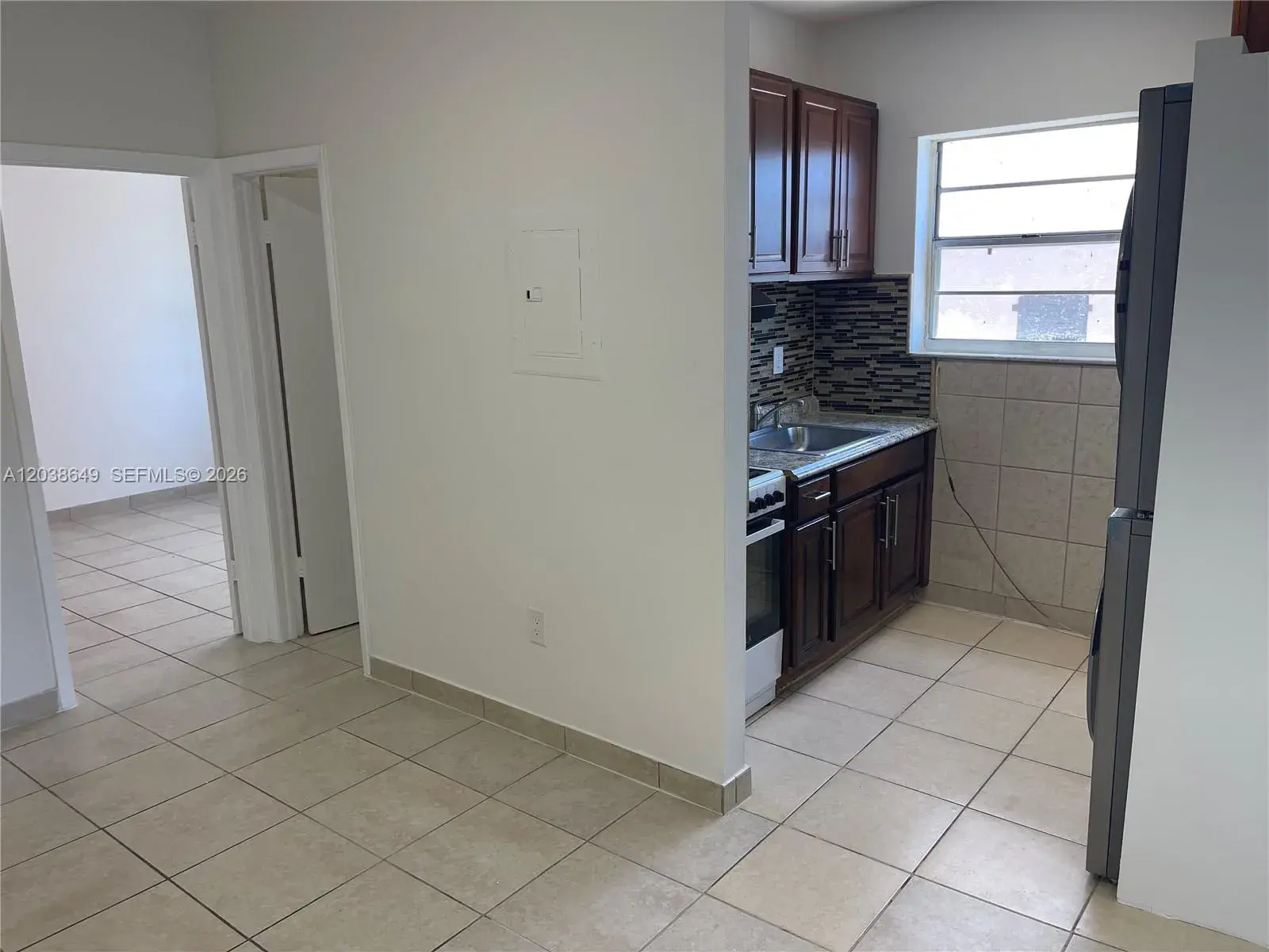 1043 NW 2nd St # 14, Miami FL 33128