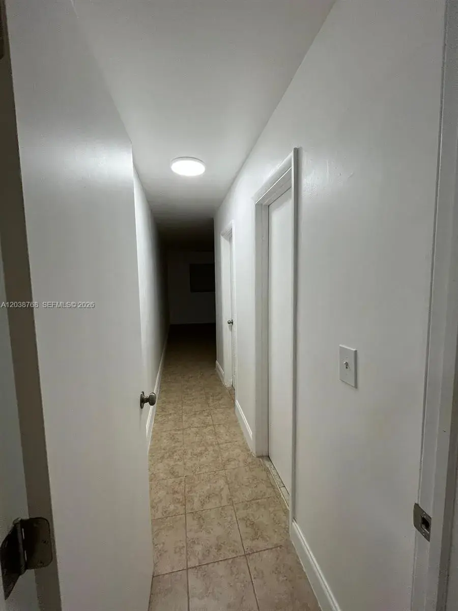 325 NE 2 # 5, Hallandale Beach FL 33009