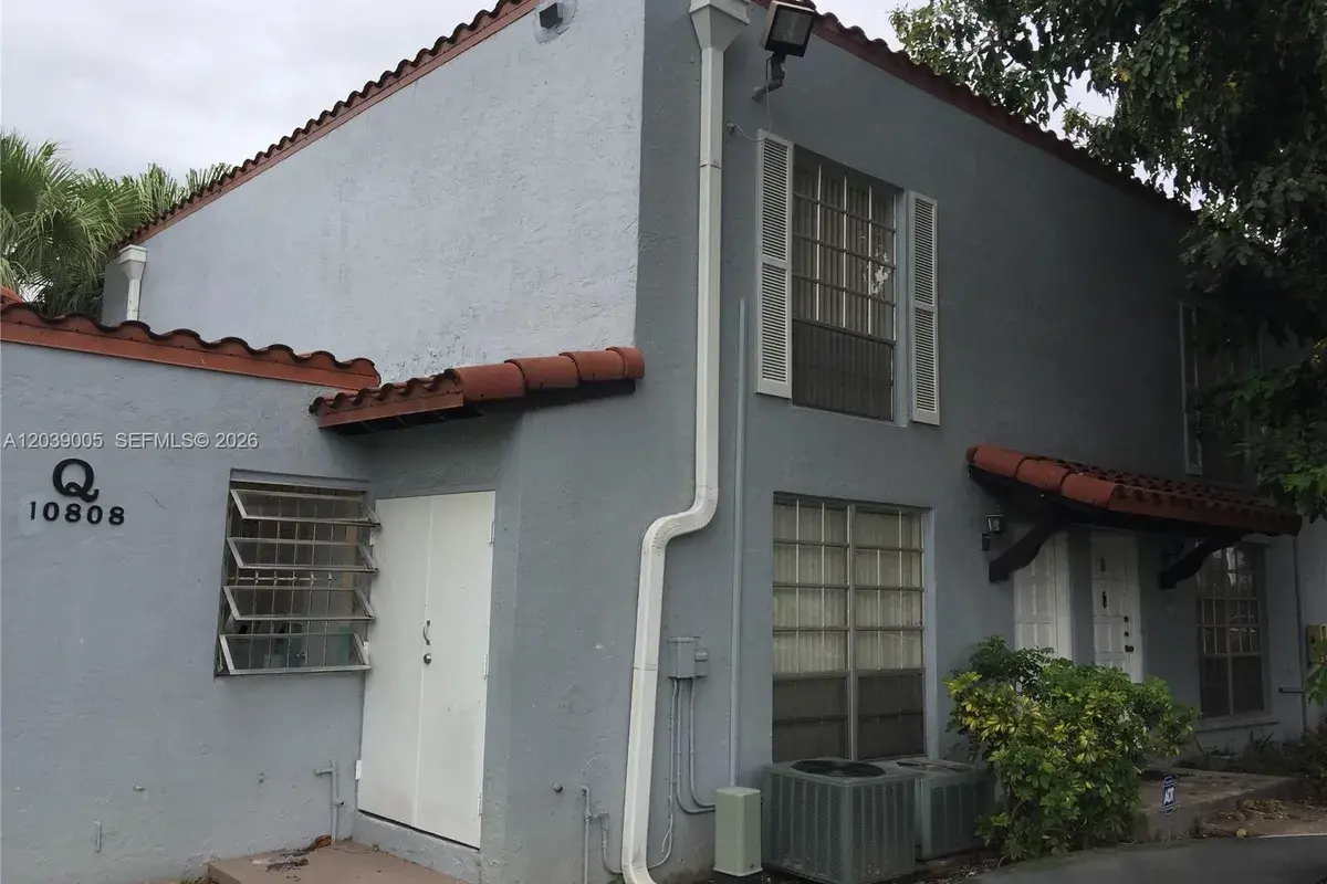 10808 N Kendall Dr # 4, Miami FL 33176
