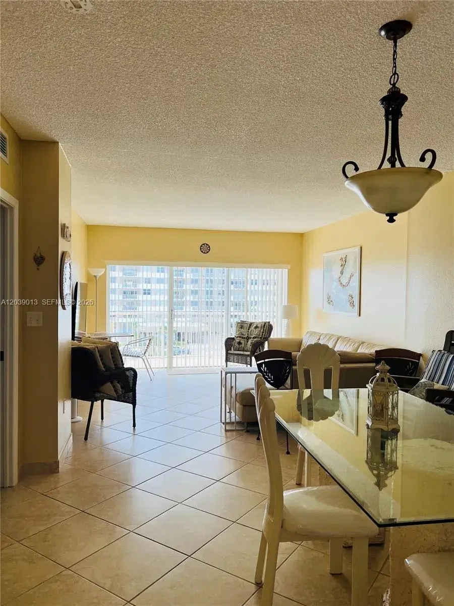 1950 S Ocean Dr # 4C, Hallandale Beach FL 33009