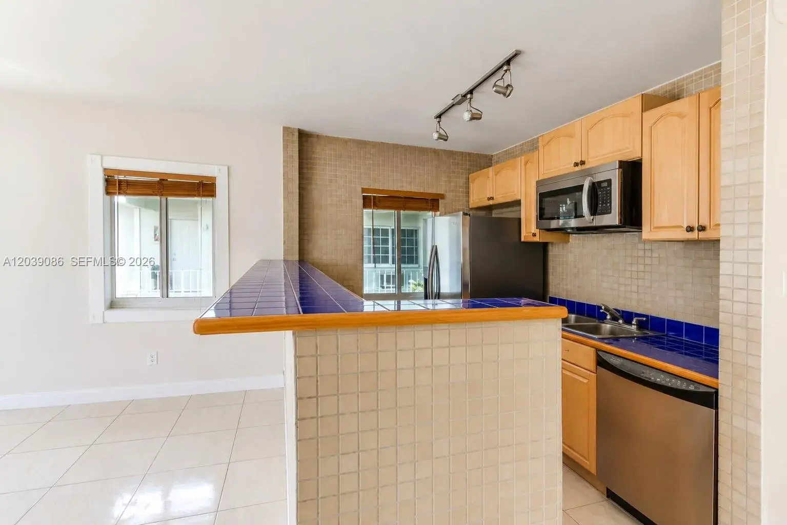 549 Meridian Ave # 12, Miami Beach FL 33139