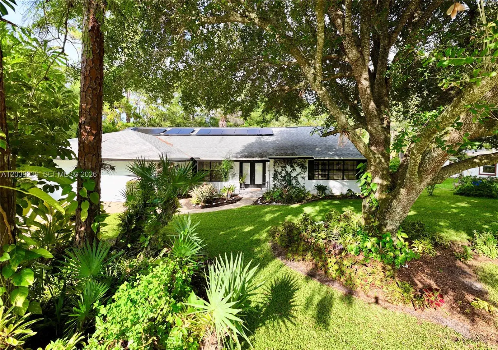4 bedroom 2 bath for sale at 172 Wild Pine Rd, Wellington FL 33414