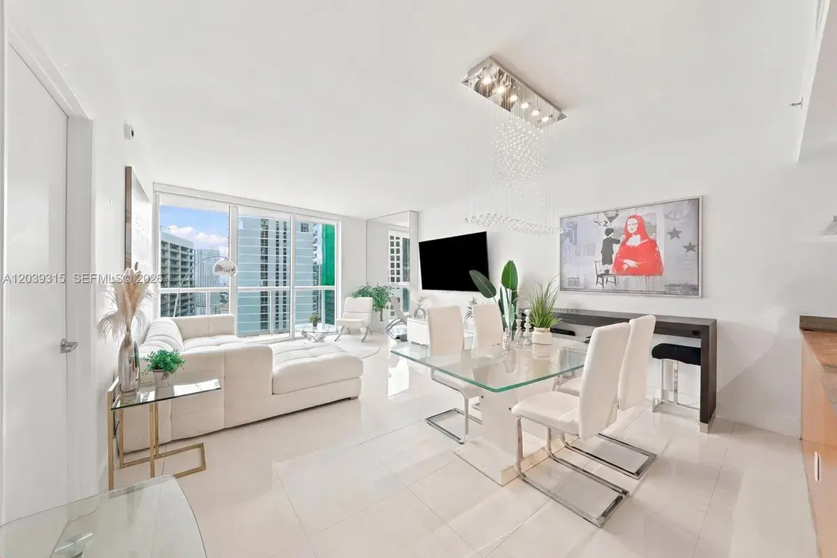 485 Brickell Ave # 3707, Miami FL 33131