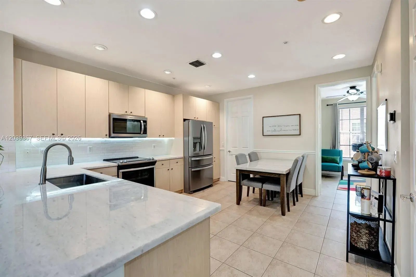 112 Osceola Ln, Jupiter FL 33458