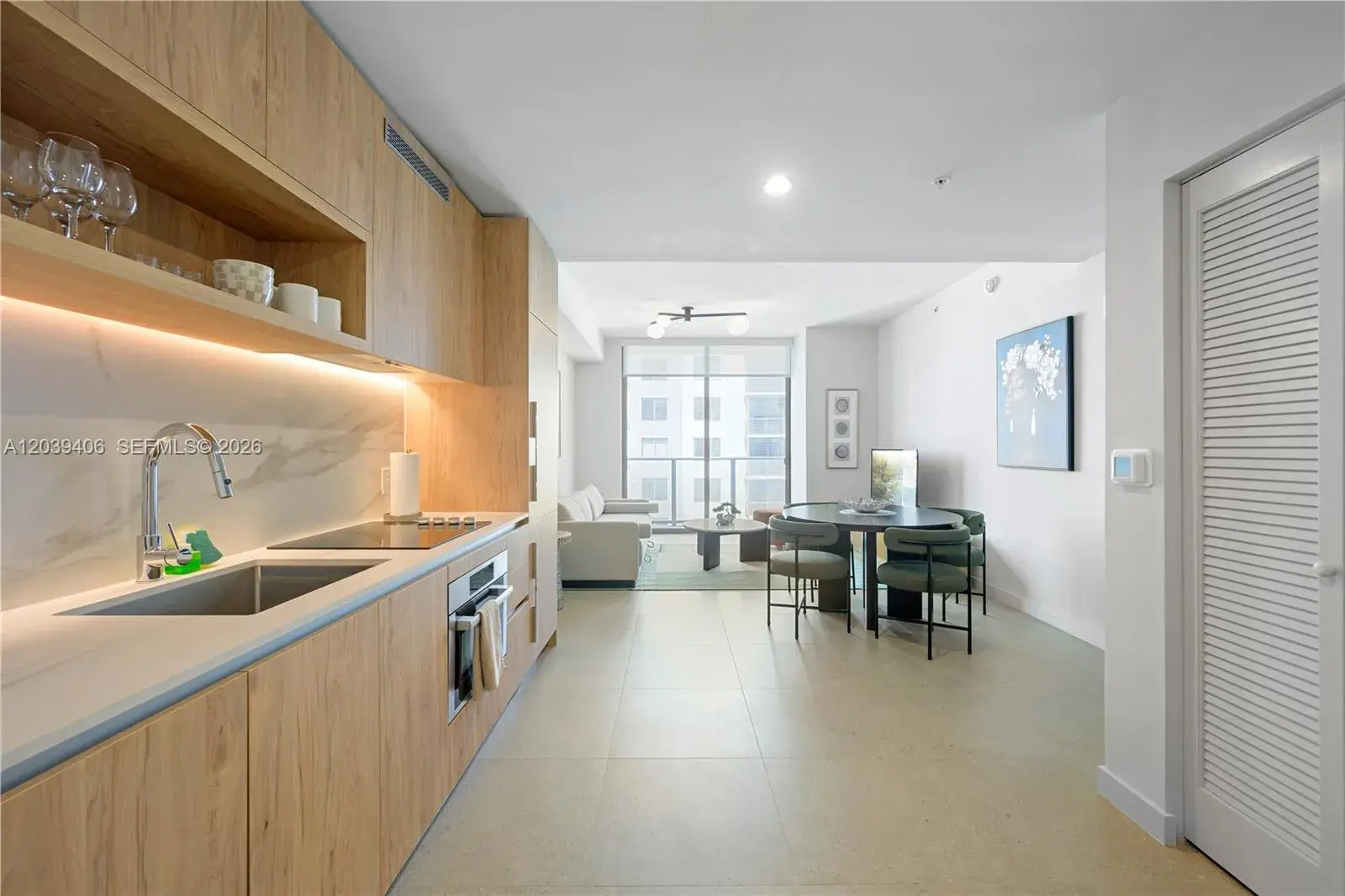 11 NE 6th St # 2411, Miami FL 33132