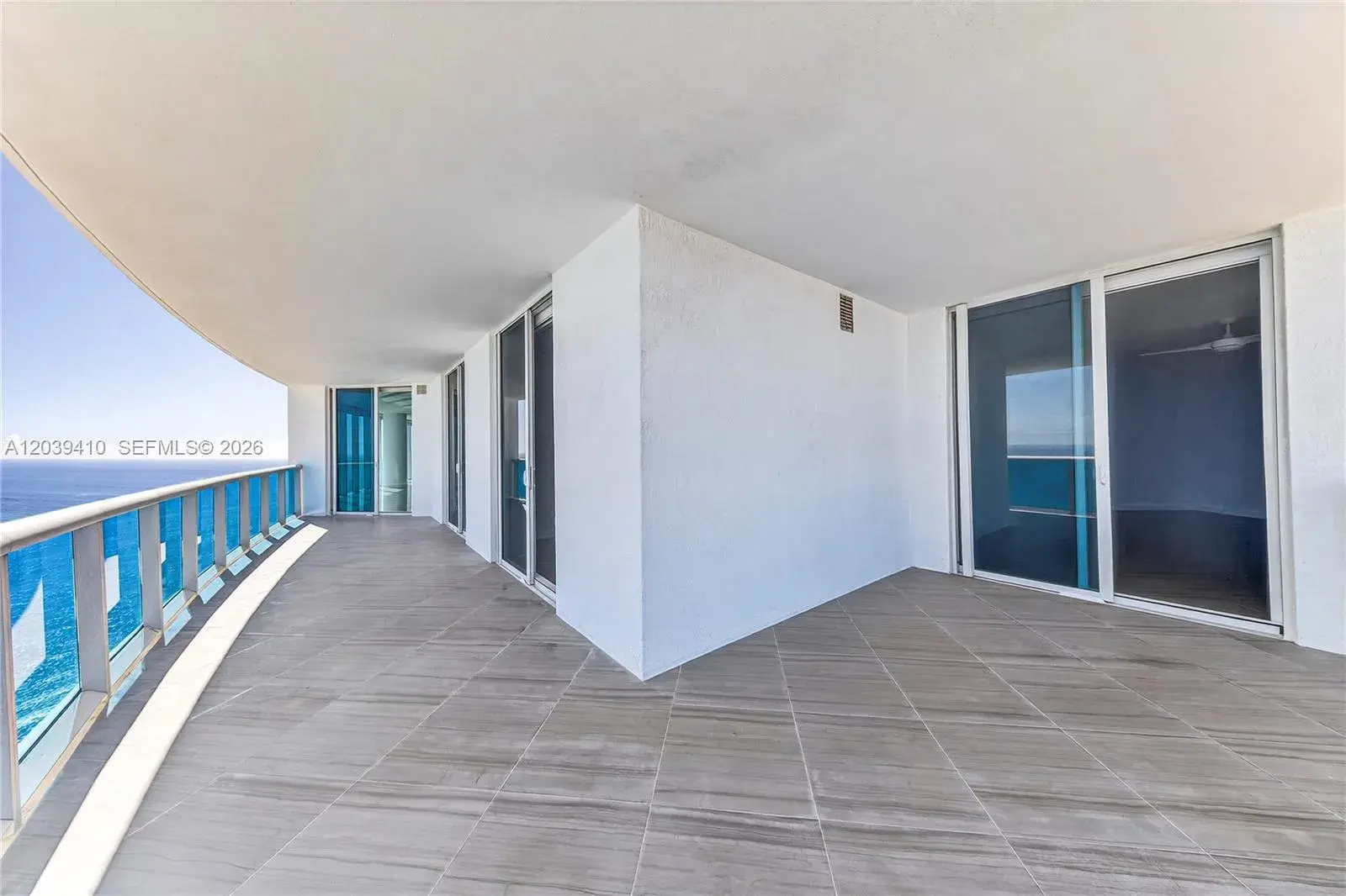 2711 S OCEAN DR # 3102, Hollywood FL 33024