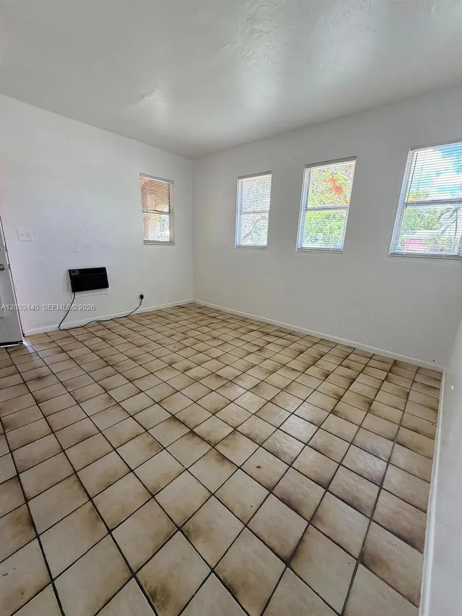 1844 Taft St # 5, Hollywood FL 33020