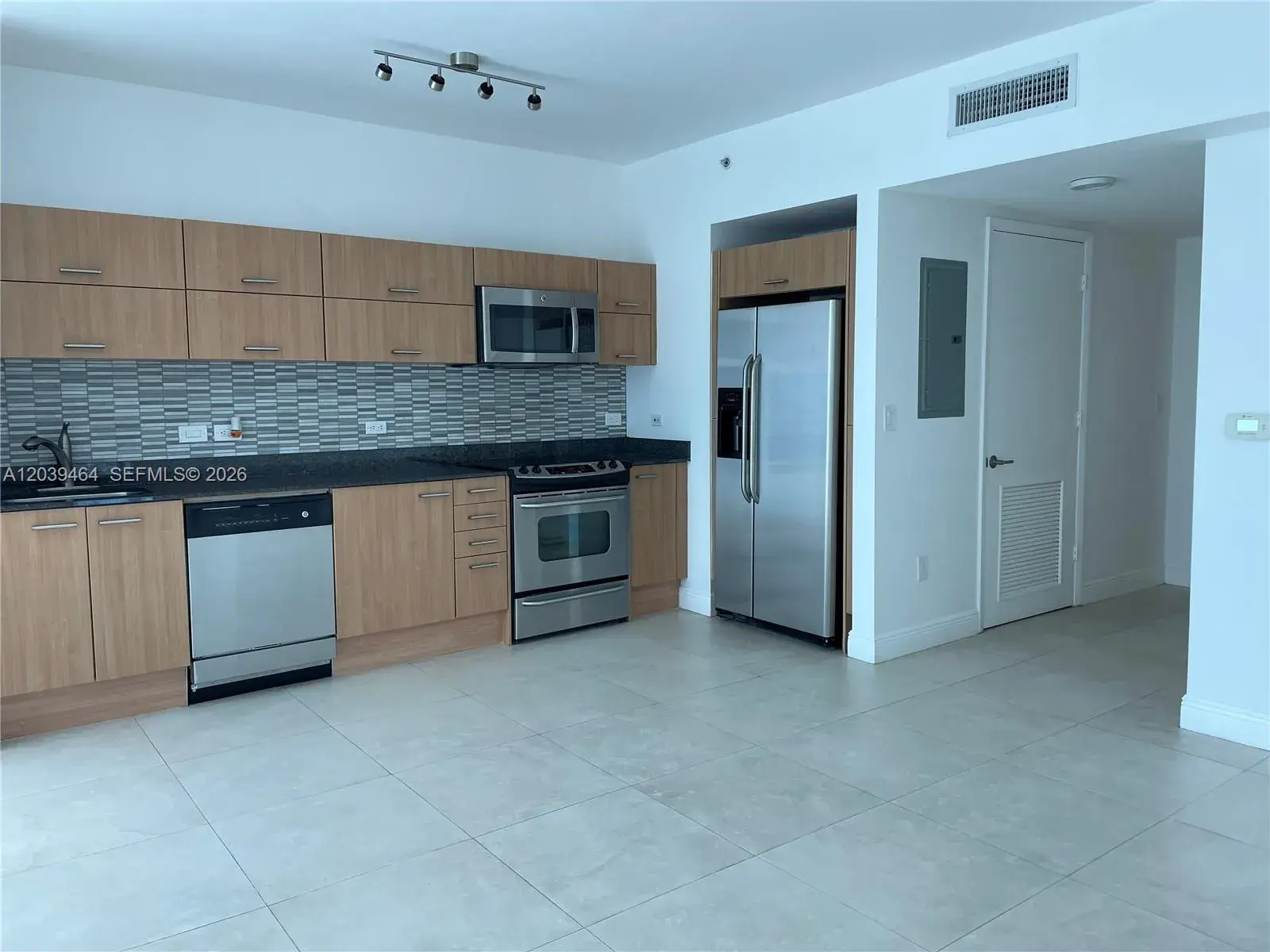 350 S Miami Ave # 1913, Miami FL 33130