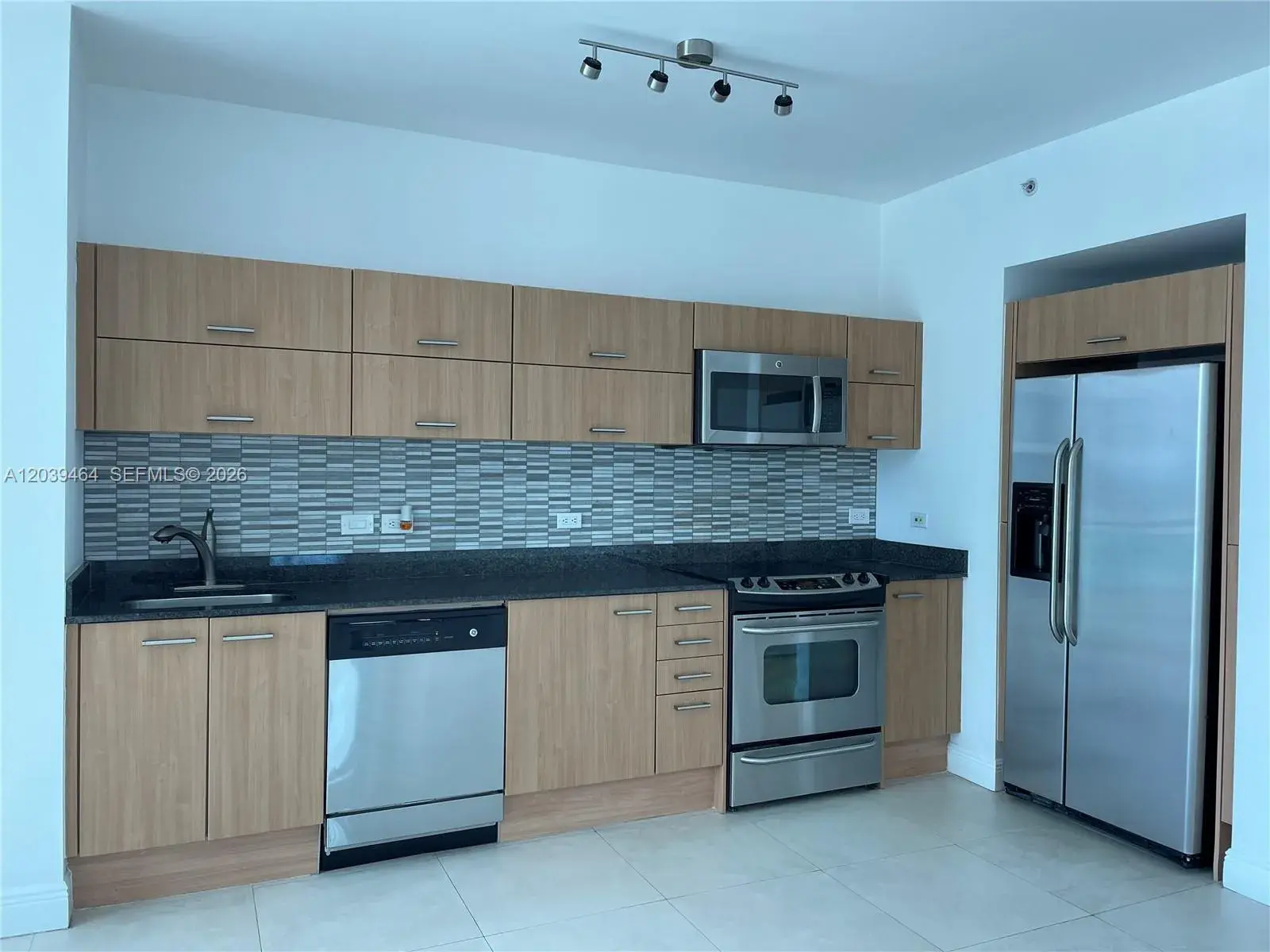 350 S Miami Ave # 1913, Miami FL 33130