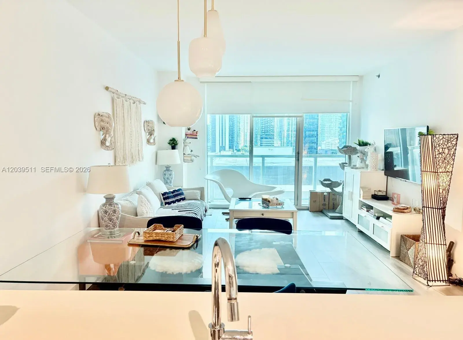 55 SE 6th St # 1706, Miami FL 33131