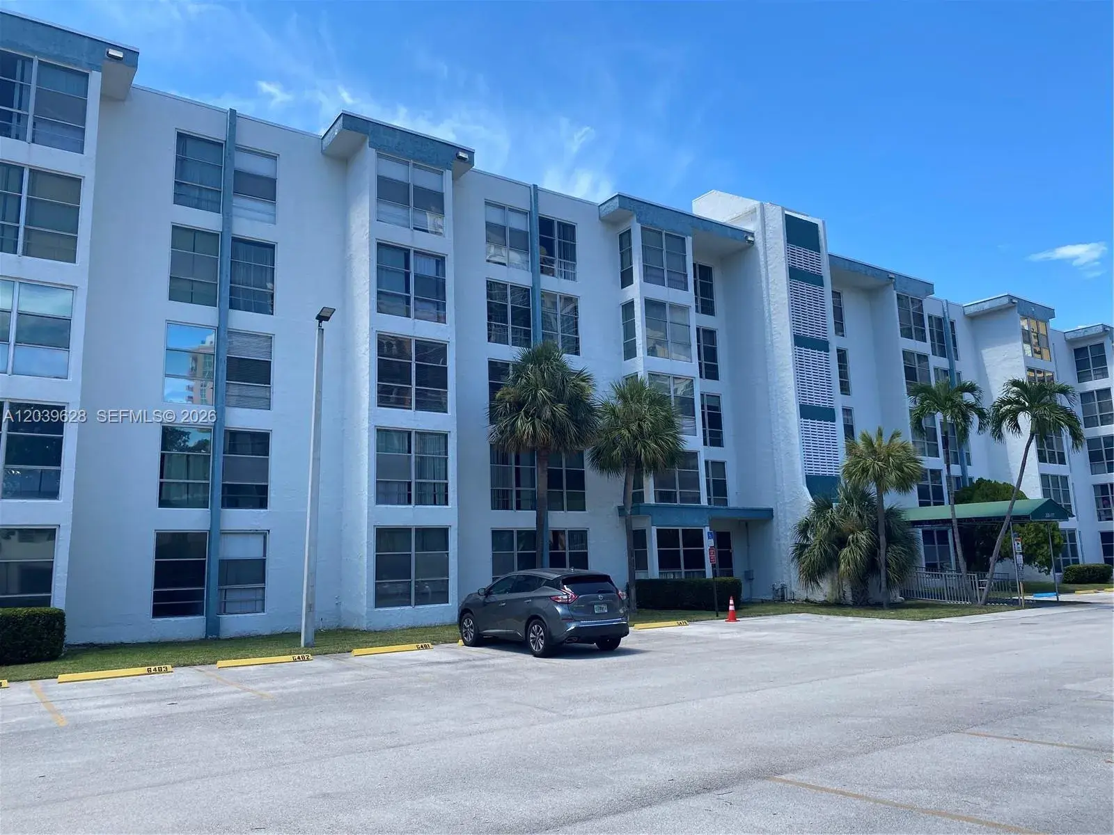 1 bedroom 1 bath for rent at 200 177th Dr # 216, Sunny Isles Beach FL 33160