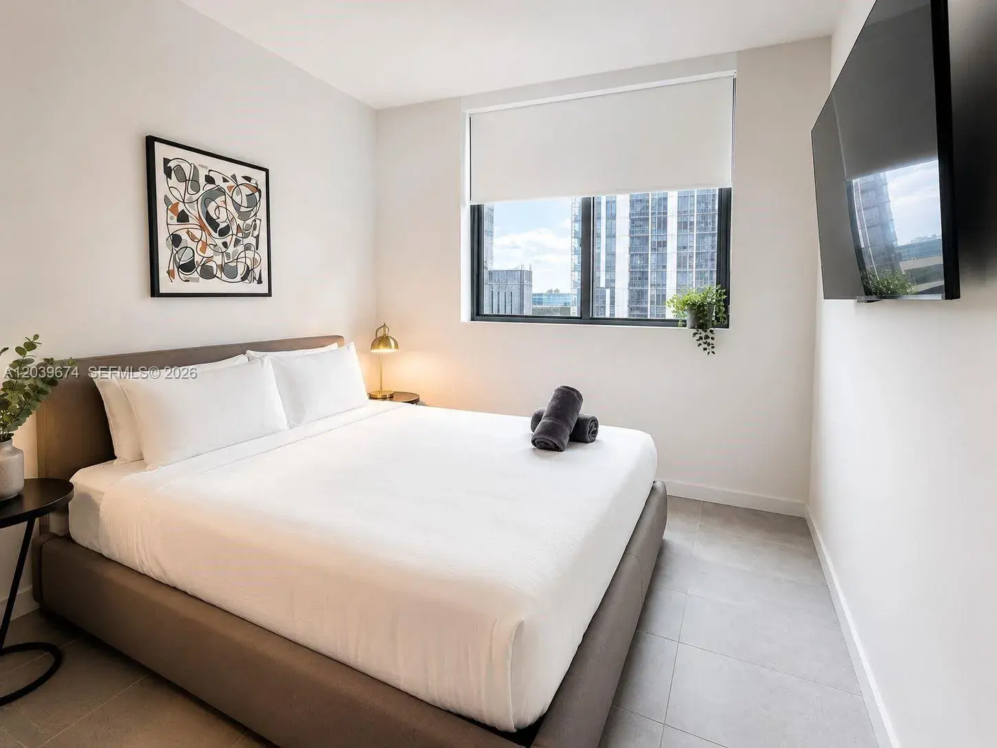 121 NE 5th St # 2408, Miami FL 33132