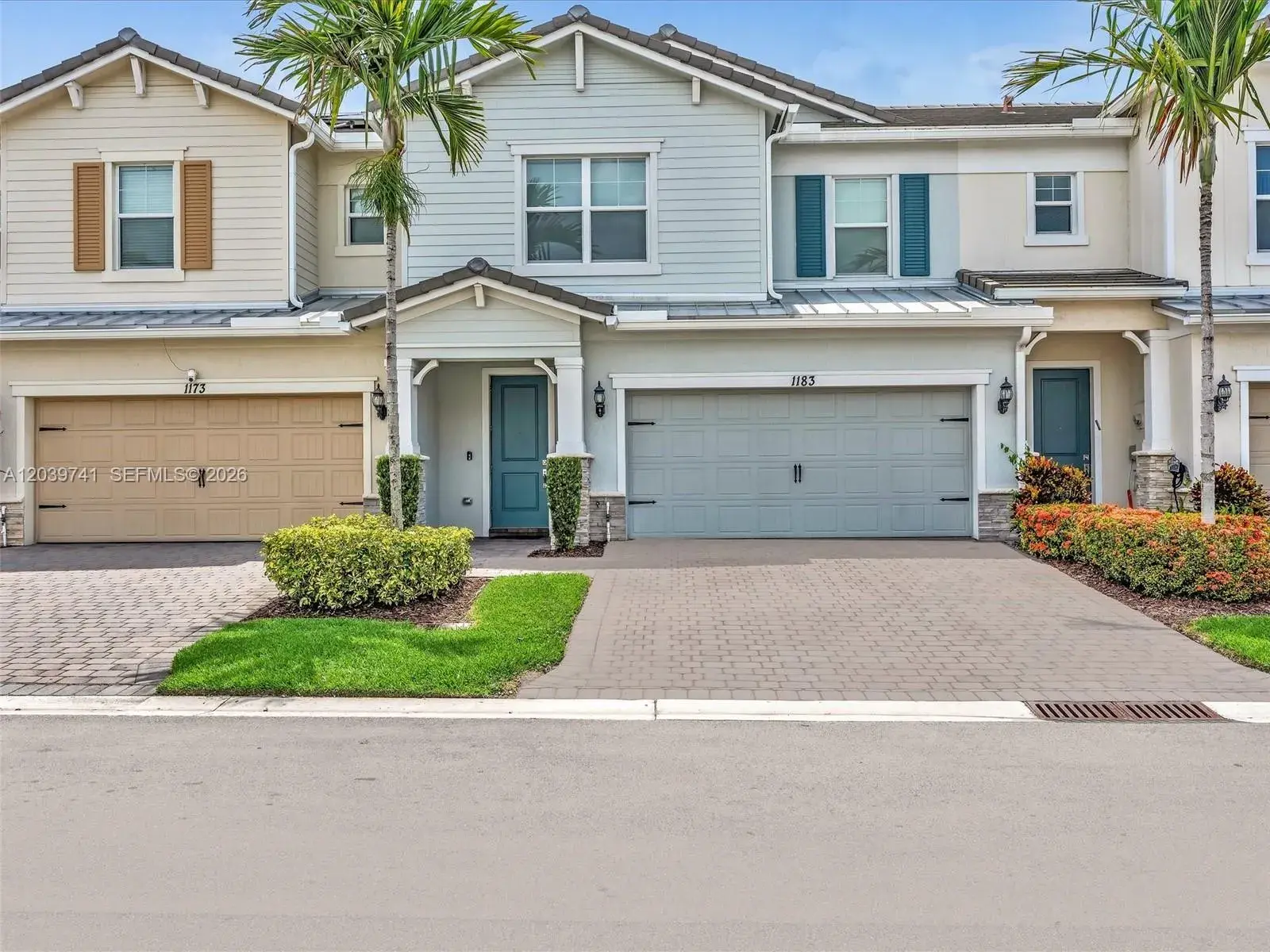 1183 Eucalyptus Dr, Hollywood FL 33021