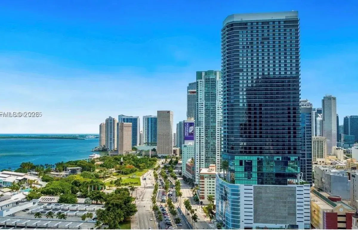 398 NE 5th St # 2805, Miami FL 33132