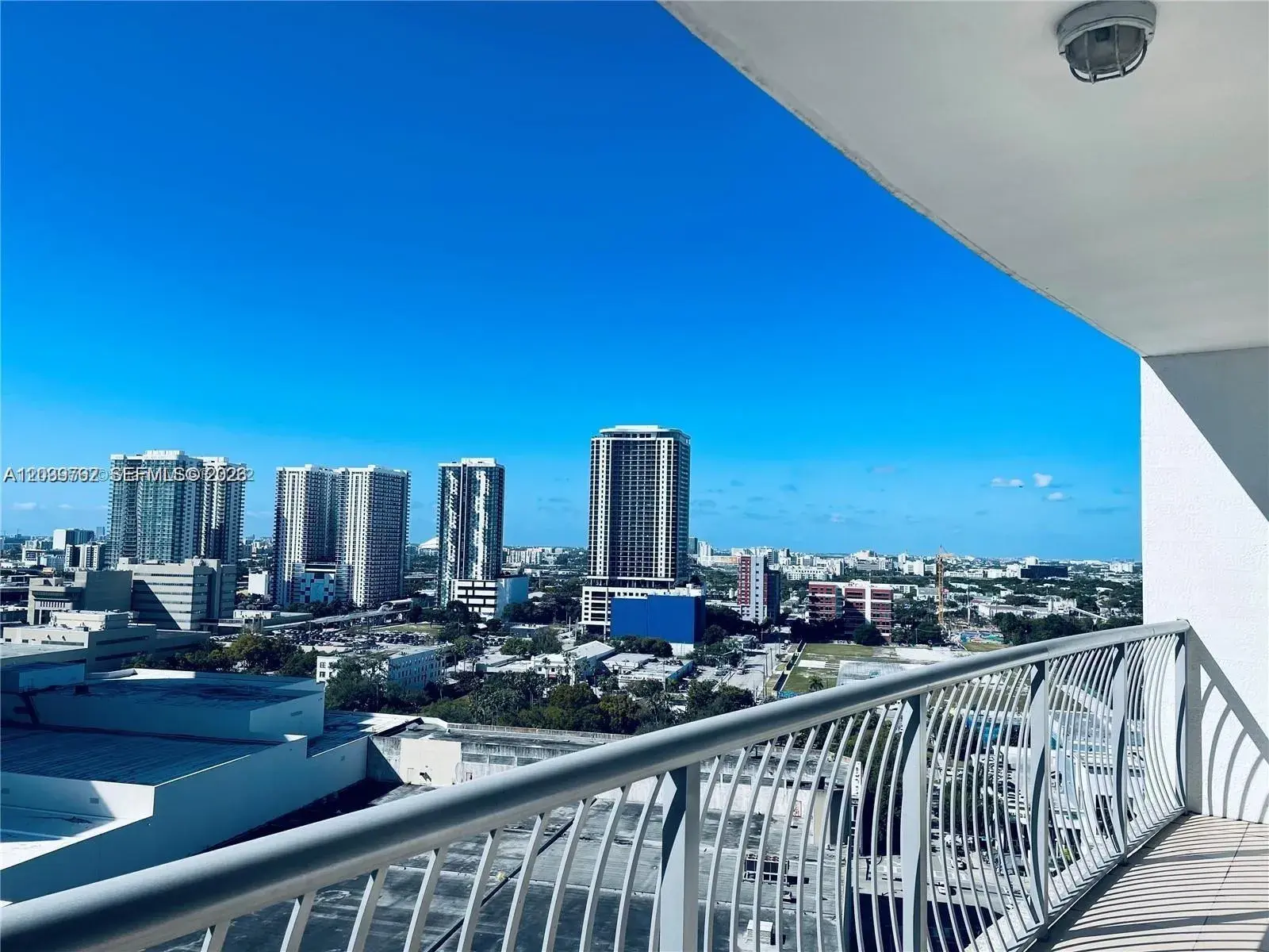 1 bedroom 1 bath Residential for sale at 1750 N Bayshore Dr # 2112, Miami FL 33132