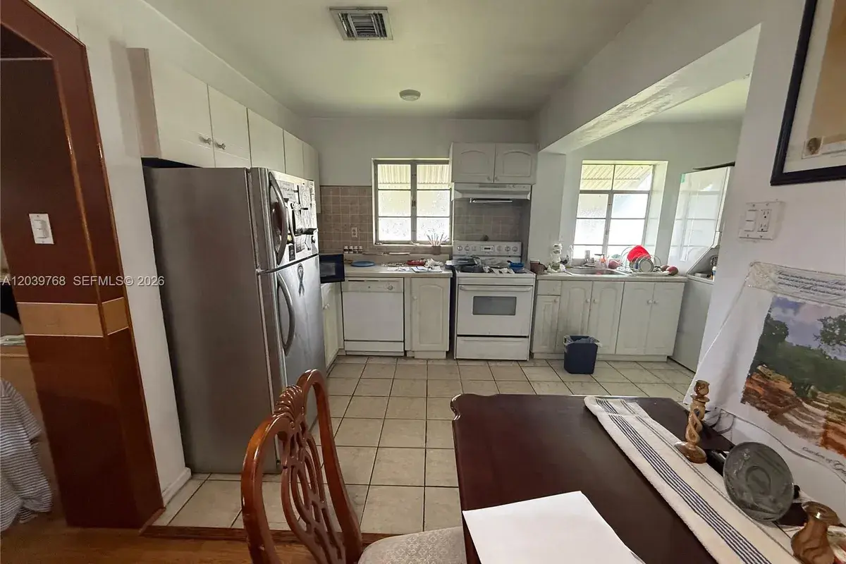 2447 Arthur St, Hollywood FL 33020