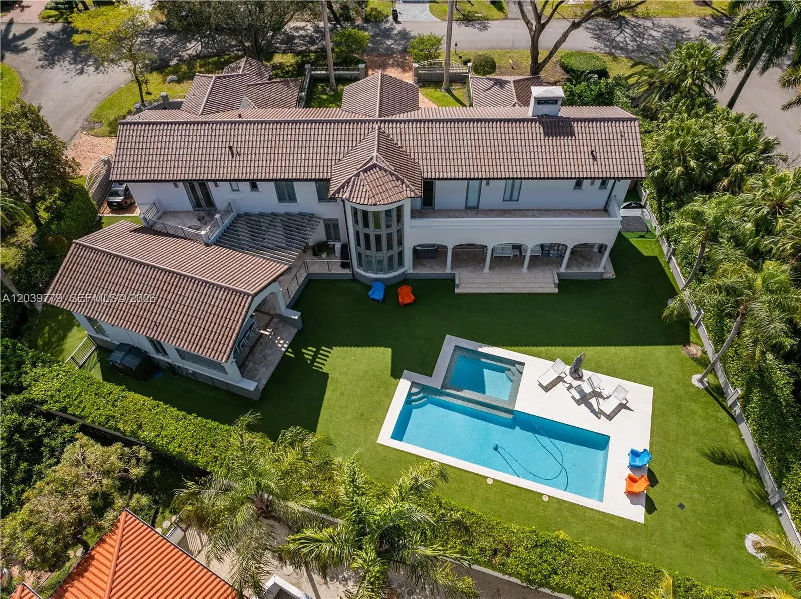 6 bedroom 5 bath for sale at 165 Paloma Dr, Coral Gables FL 33143