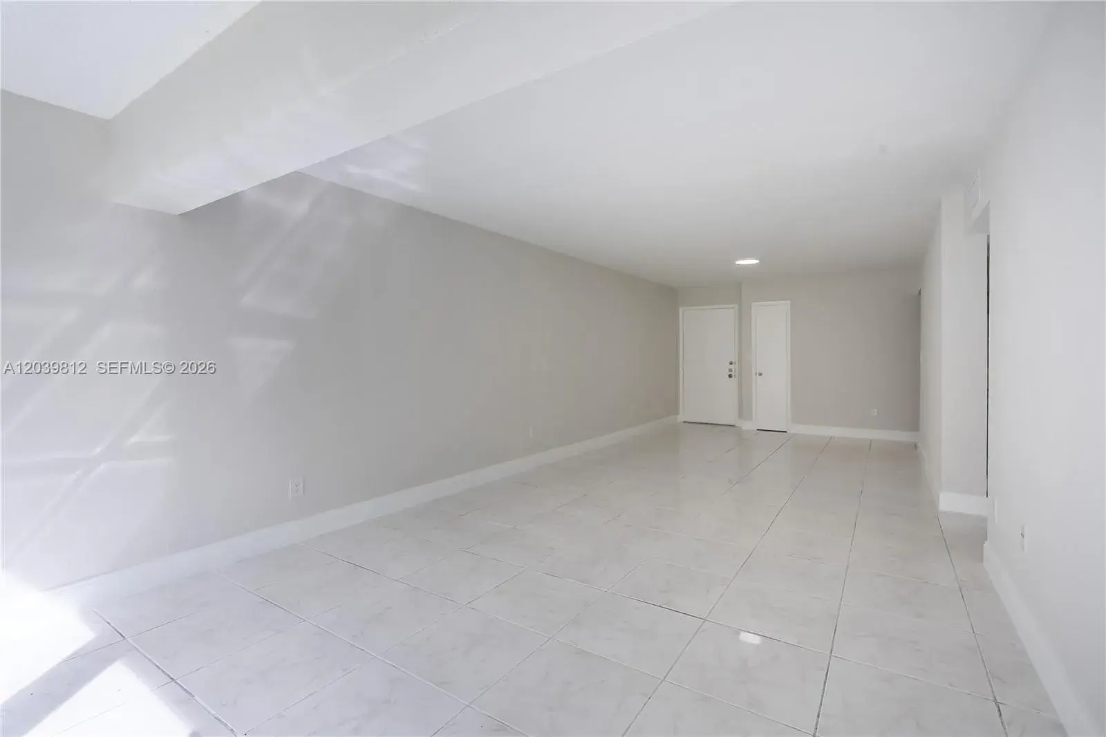 9180 Fontainebleau Blvd # 103, Miami FL 33172