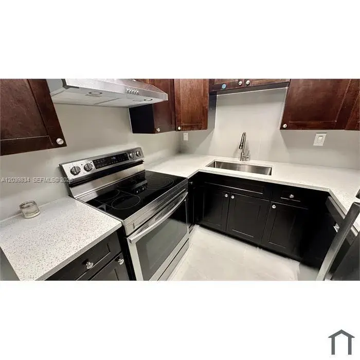 3 bedroom 2 bath Residential Lease for rent at 7826 NW 40th St # 2, Coral Springs FL 33065