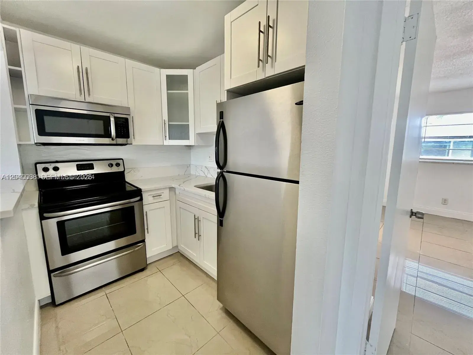241 SE 9th Ave # 207, Pompano Beach FL 33060