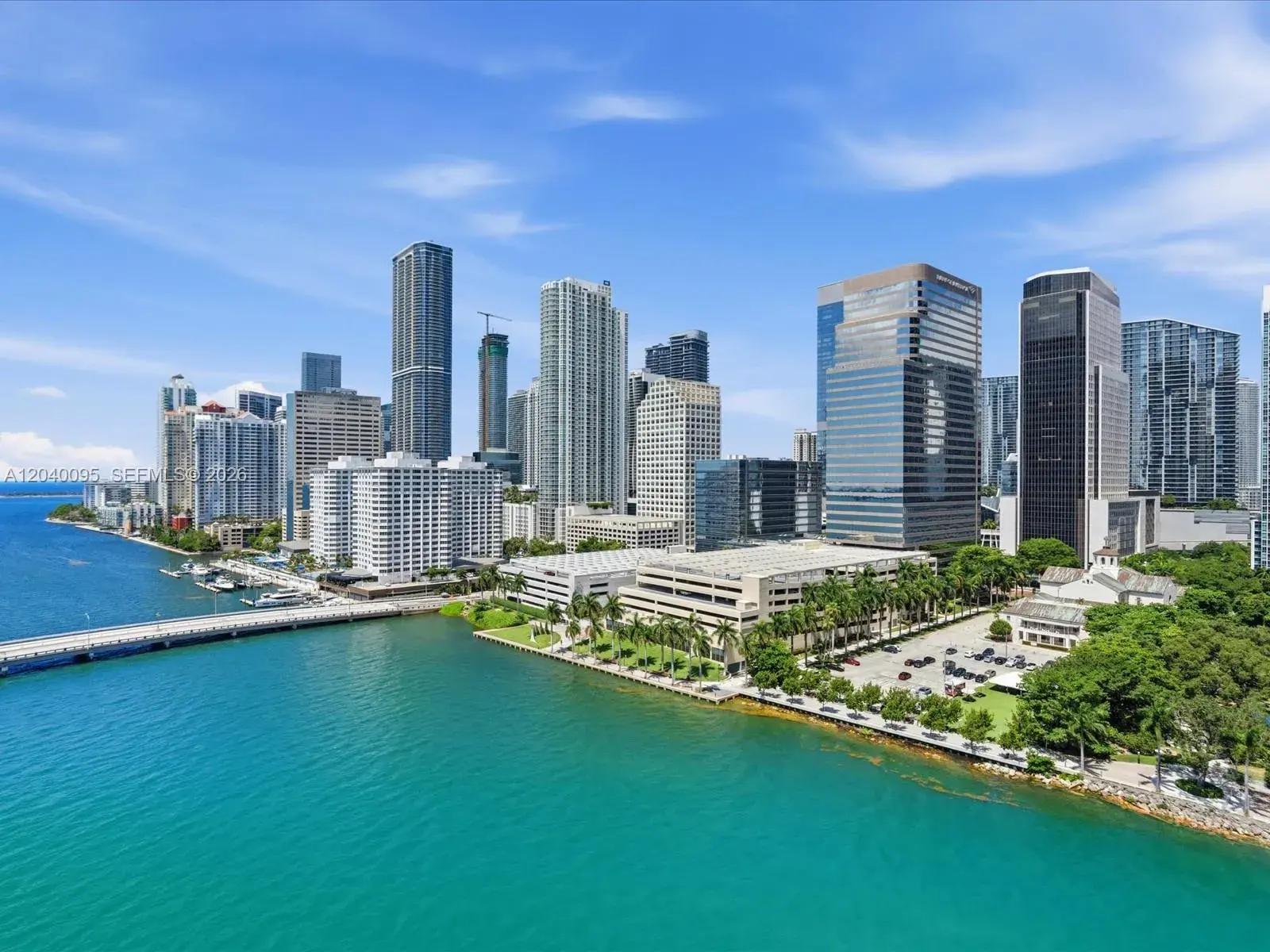 3 bedroom 2 bath for sale at 701 Brickell Key Blvd # 1903, Miami FL 33131