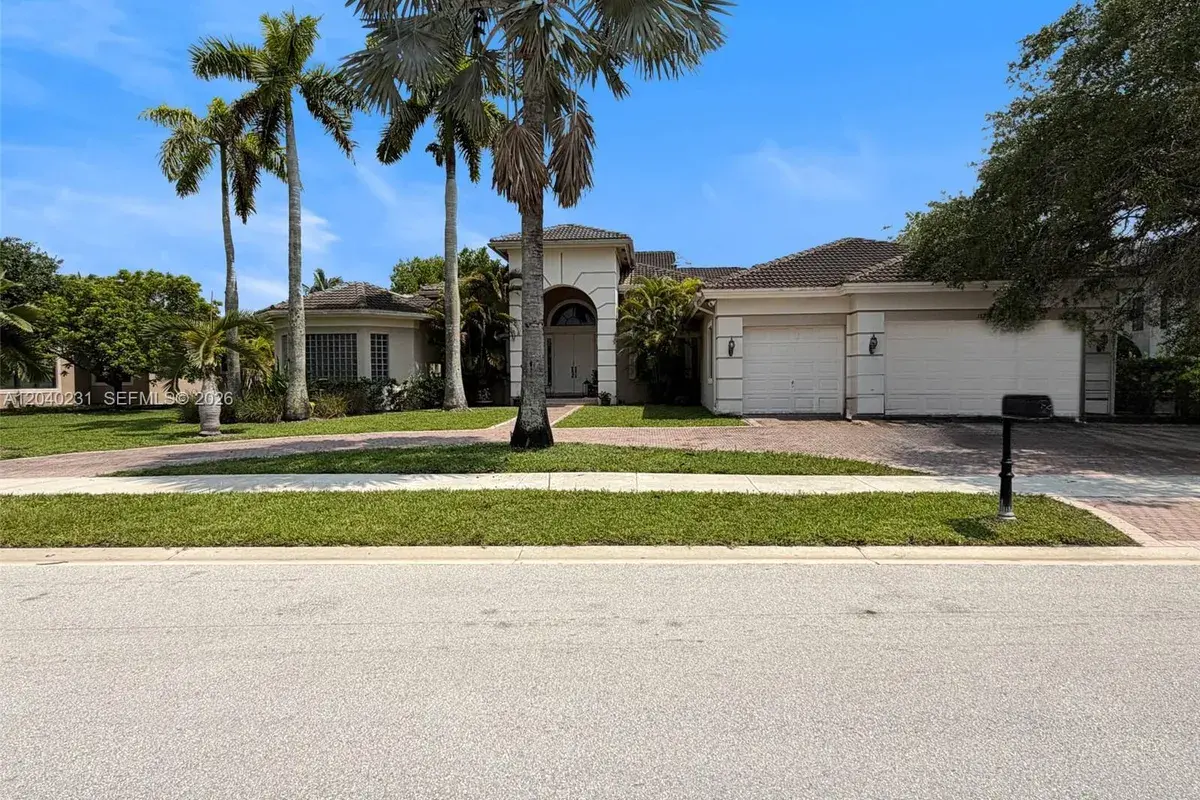 15298 SW 34th St, Davie FL 33331
