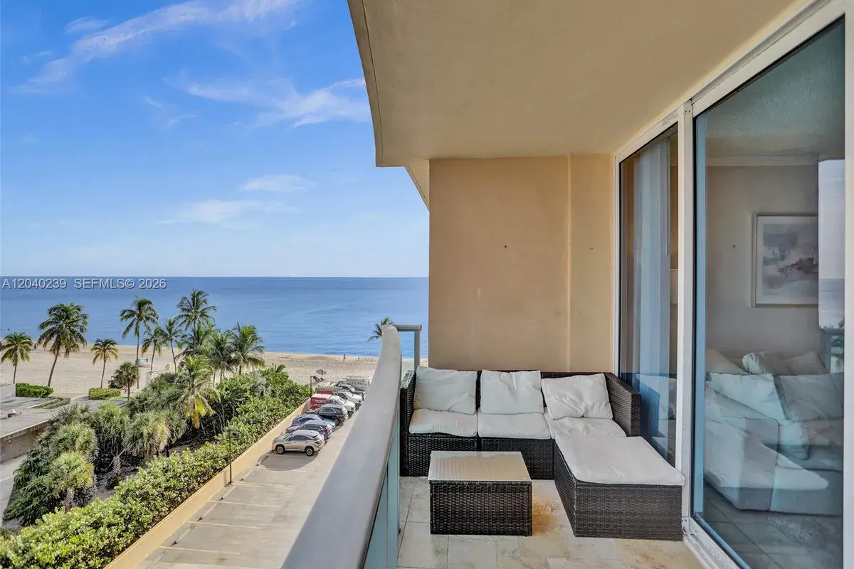 2501 S Ocean Dr, Hollywood FL 33019