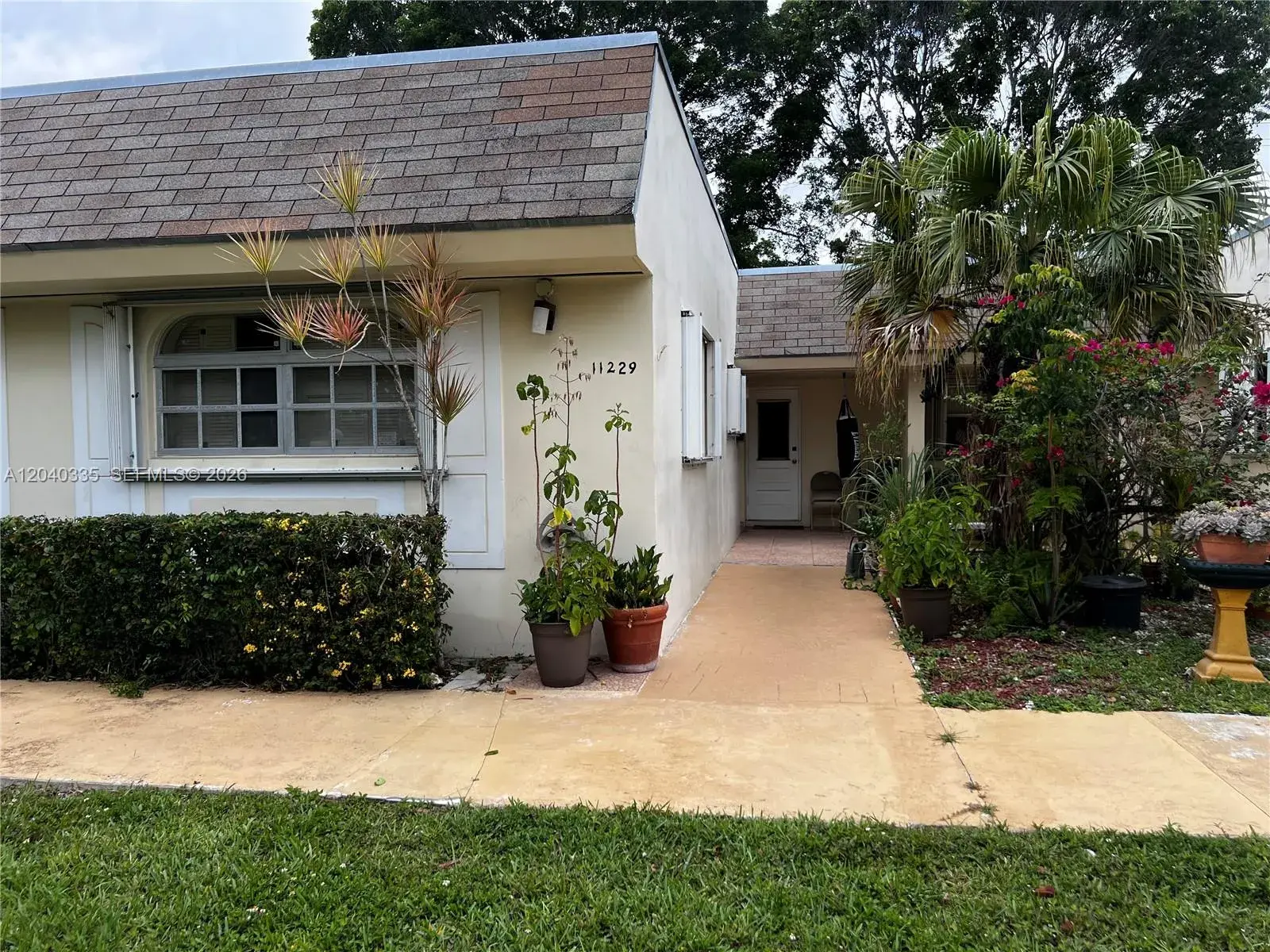 2 bedroom 2 bath Residential for sale at 11229 SW 169th St # V4742, Miami FL 33157