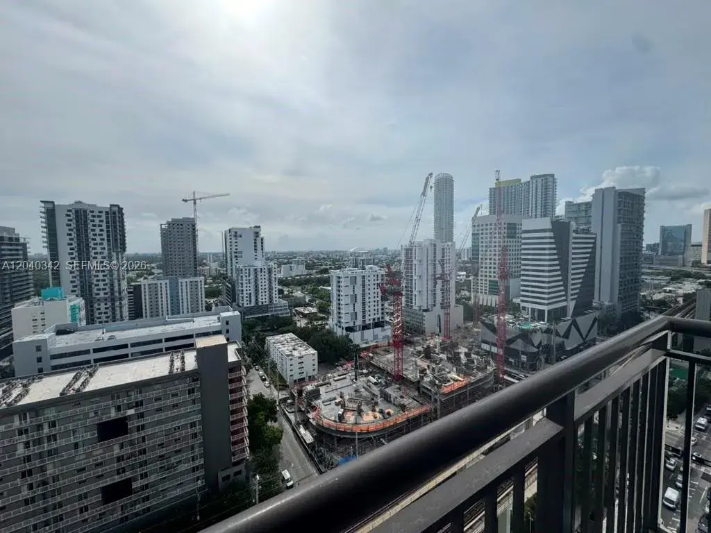 1 bedroom 1 bath Residential Lease for rent at 999 SW 1st Ave # 2113, Miami FL 33130