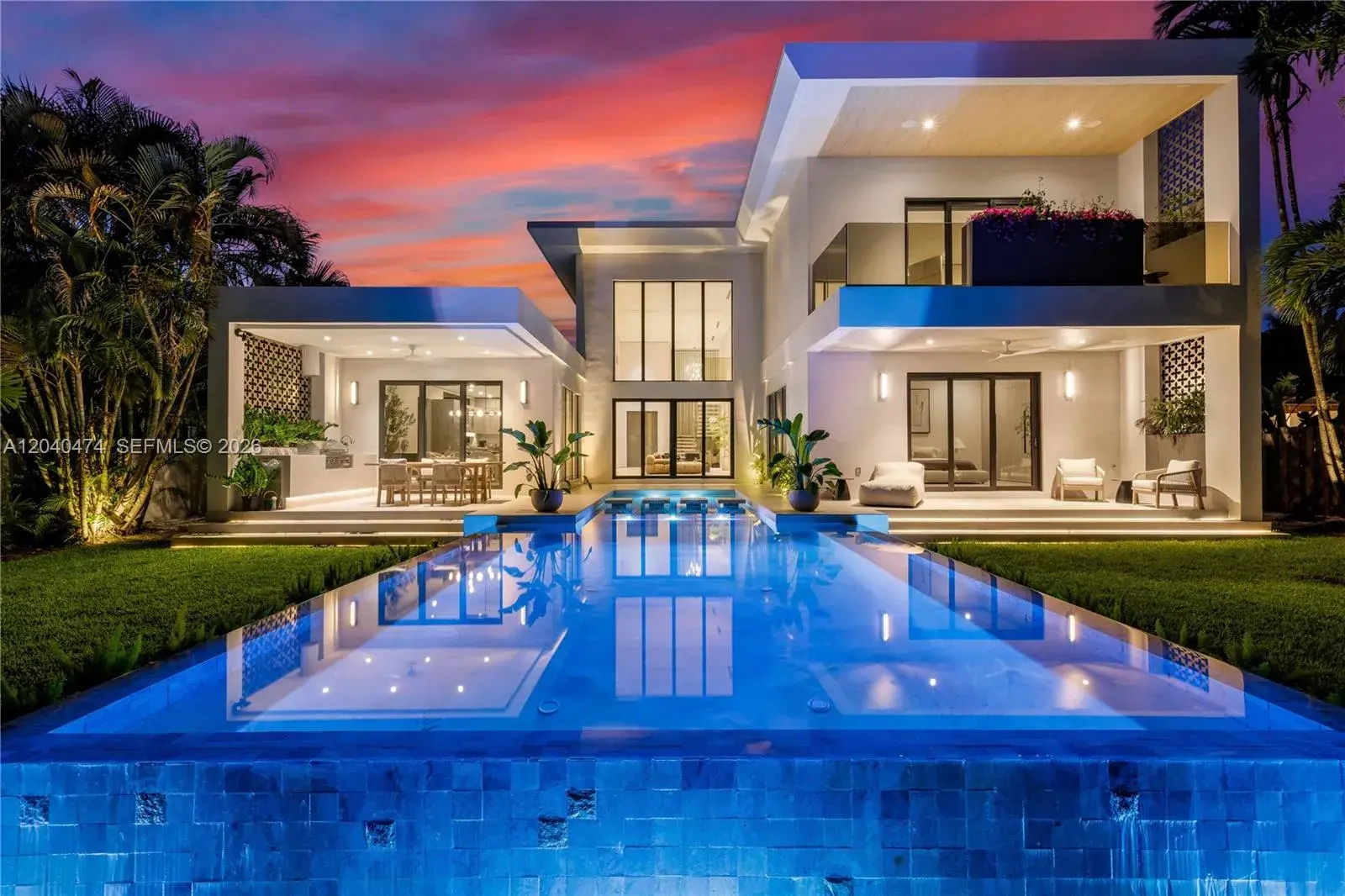 5 bedroom 6 bath for sale at 1008 NE 114th St, Biscayne Park FL 33161