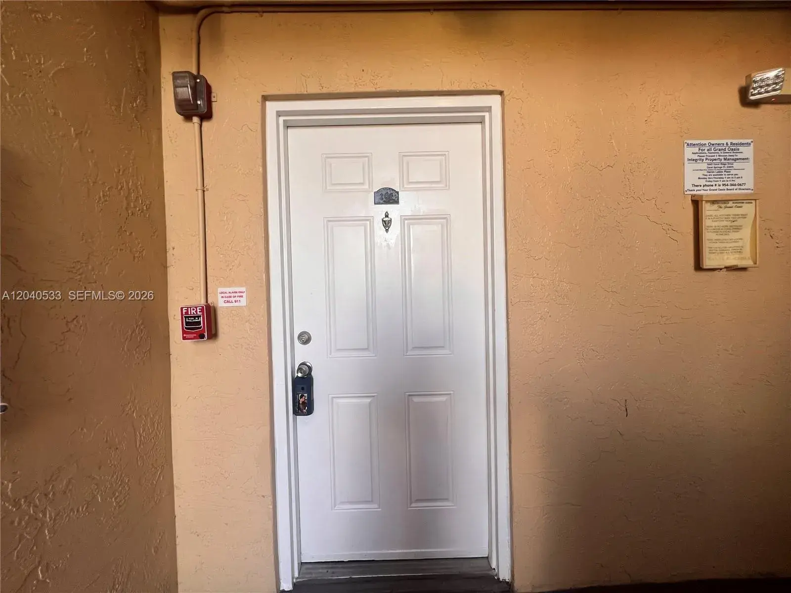 5661 Riverside Dr, Coral Springs FL 33067
