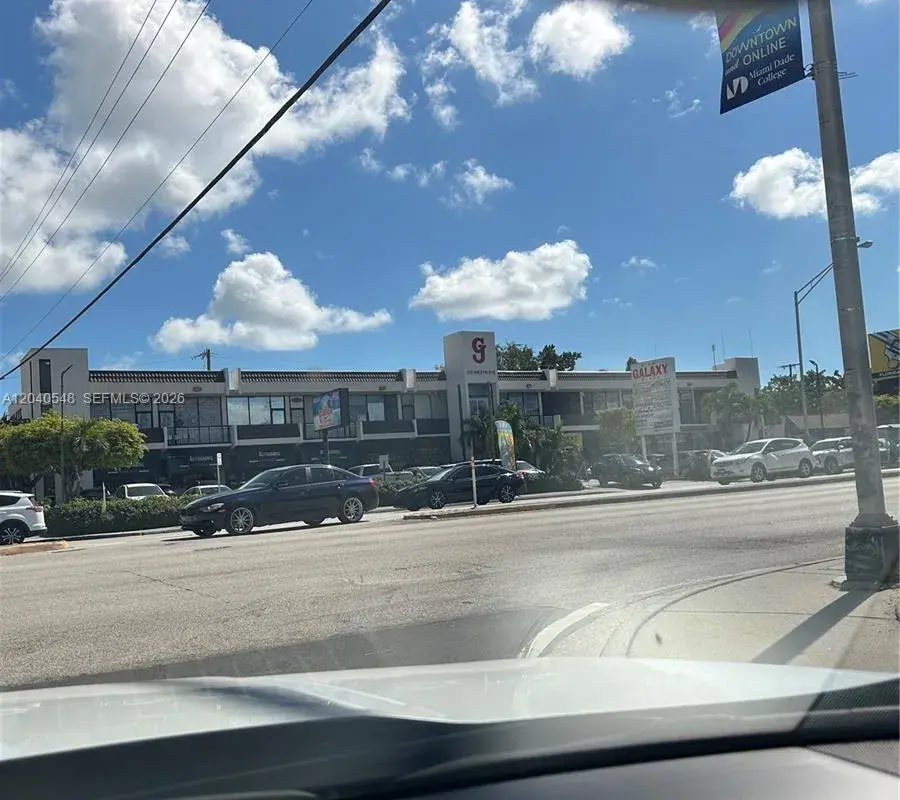 285 NW 27th Ave # 17, Miami FL 33125