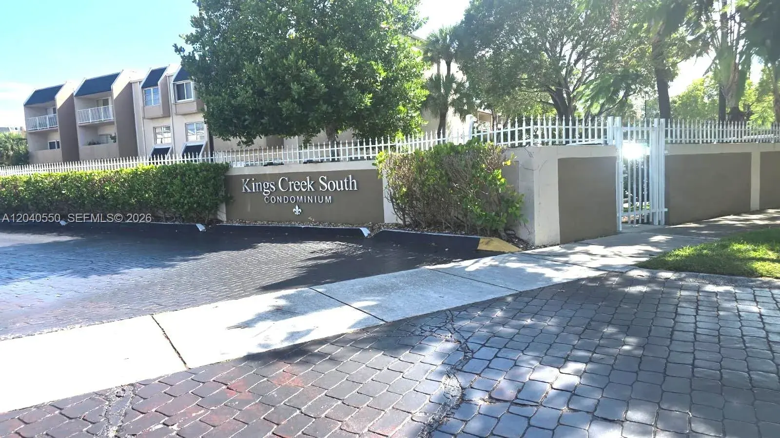 2 bedroom 1 bath Residential for sale at 7785 SW 86th St # 113, Miami FL 33143