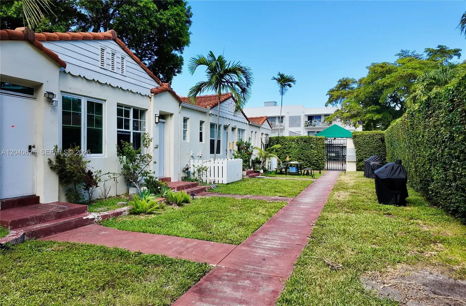 1 bedroom 1 bath Residential Lease for rent at 822 Lenox Ave # 5, Miami Beach FL 33139