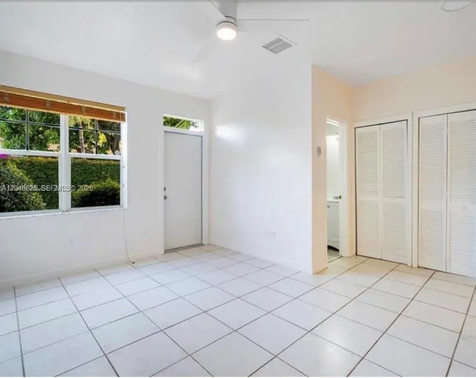 822 Lenox Ave # 5, Miami Beach FL 33139
