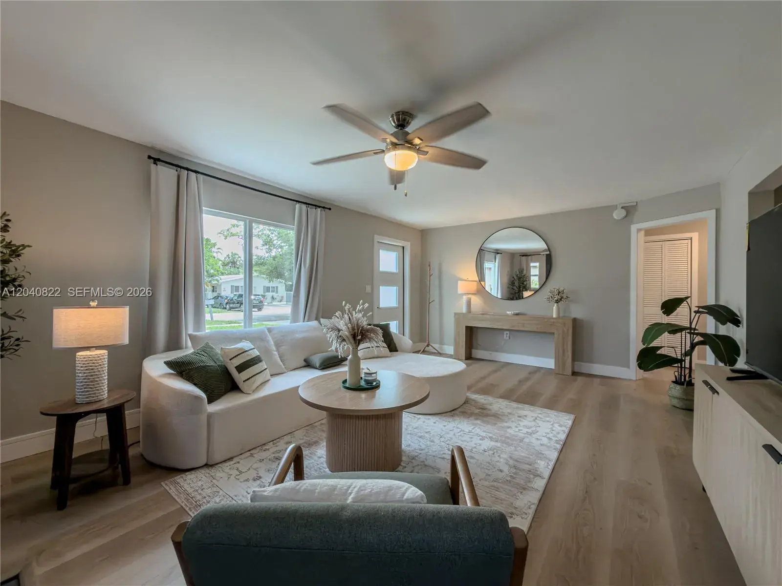 1813 SW 10th St, Fort Lauderdale FL 33312