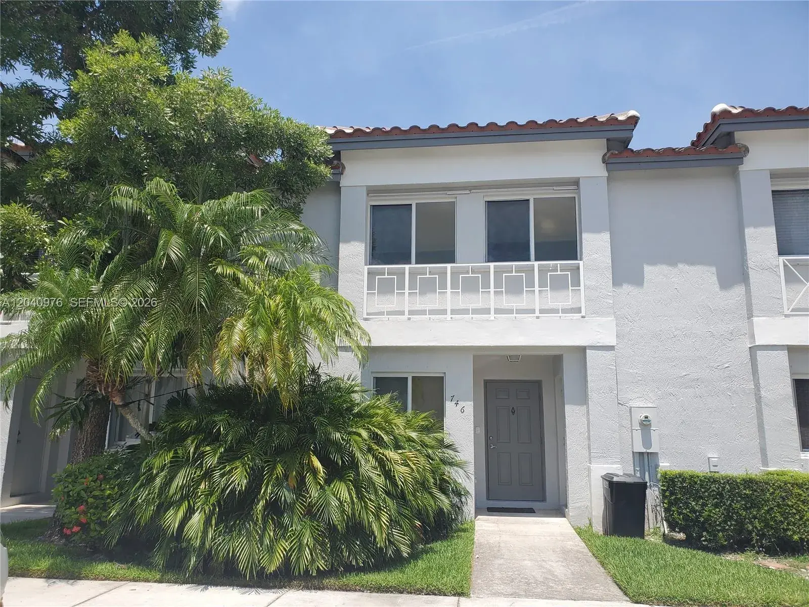 746 NW 208th Way, Pembroke Pines FL 33029