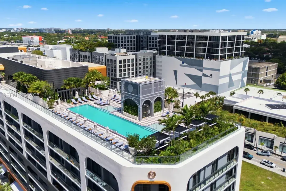 2700 NW 2nd # 317, Miami FL 33127