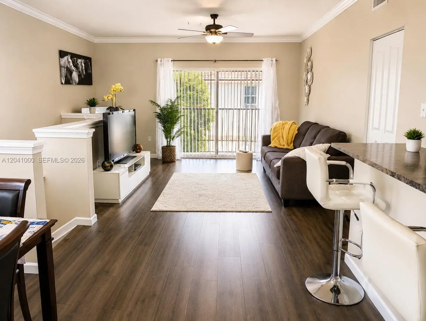 1 bedroom 1 bath Residential for sale at 5980 W Sample Rd # 308, Coral Springs FL 33067