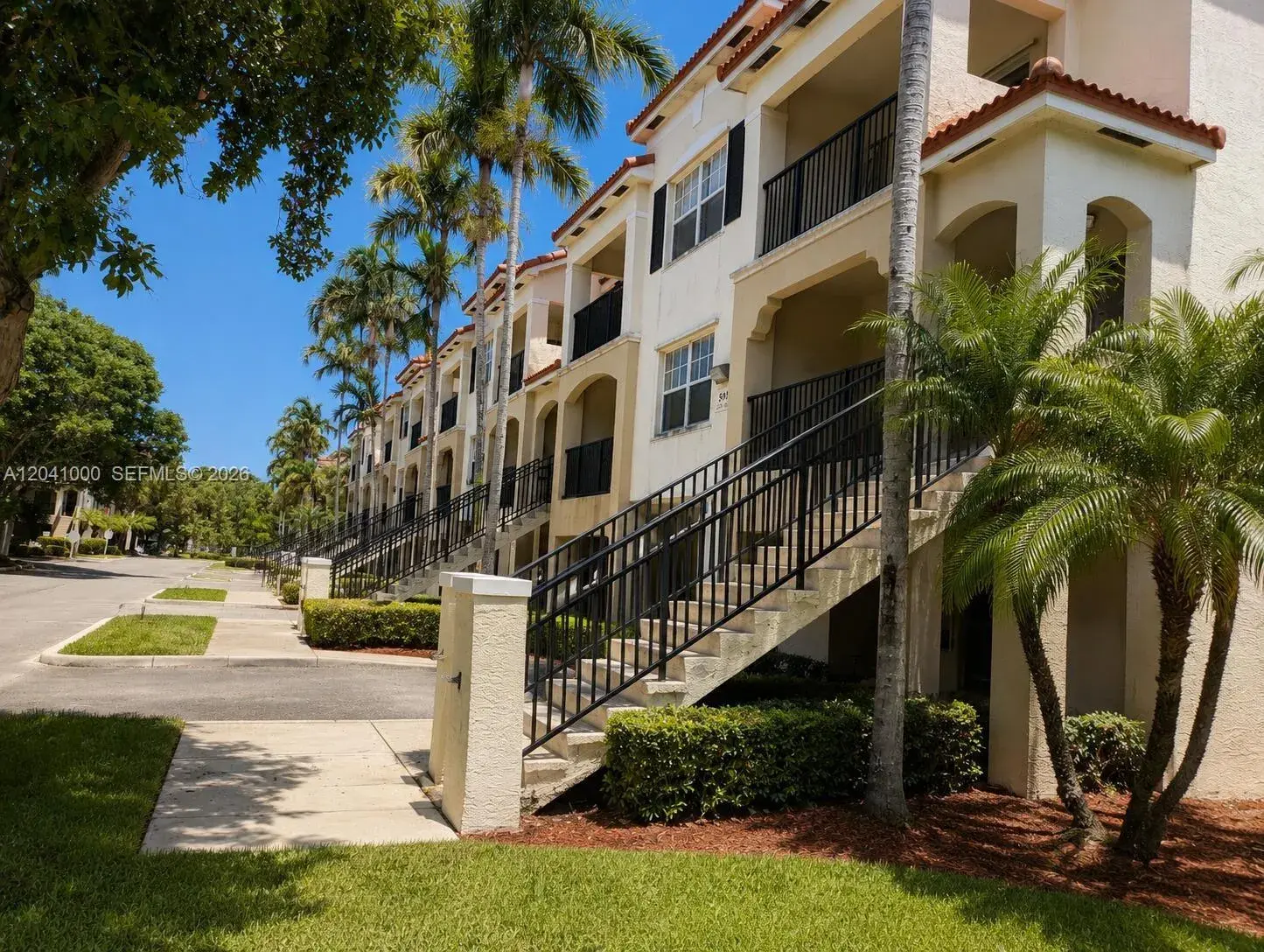 5980 W Sample Rd # 308, Coral Springs FL 33067