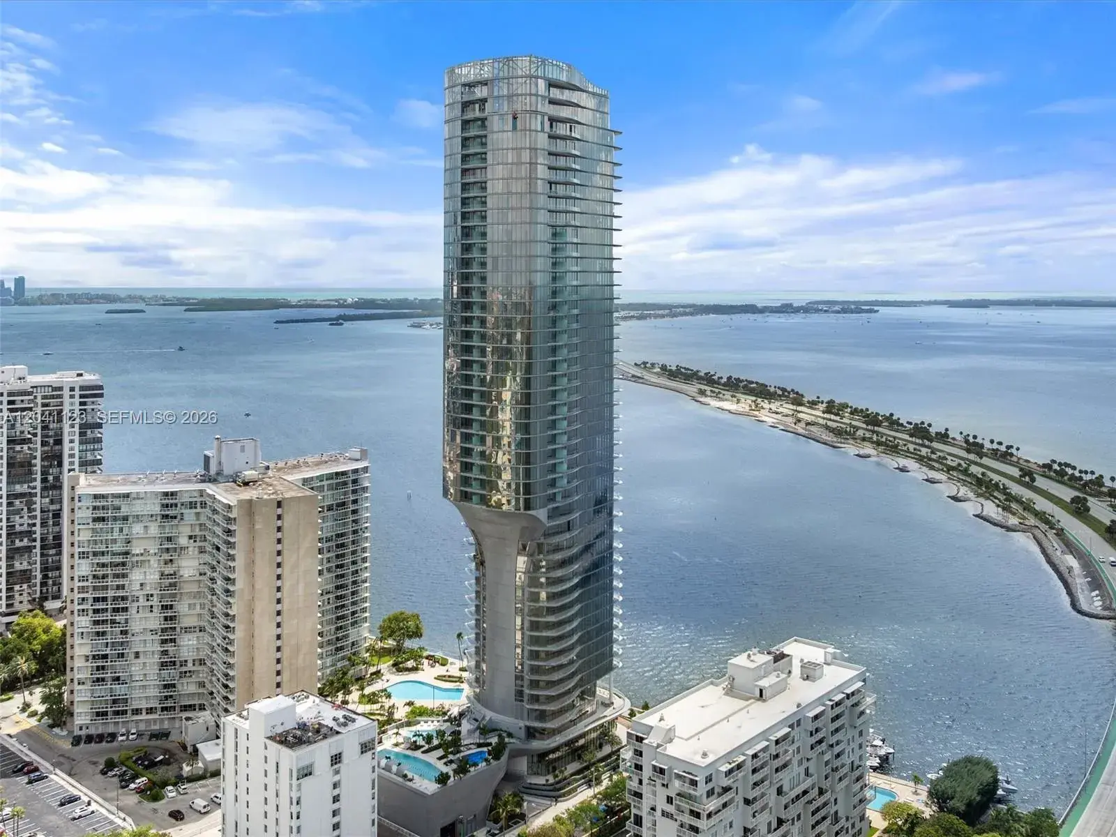 3 bedroom 3 bath for sale at 175 SE 25th Rd # 502, Miami FL 33129