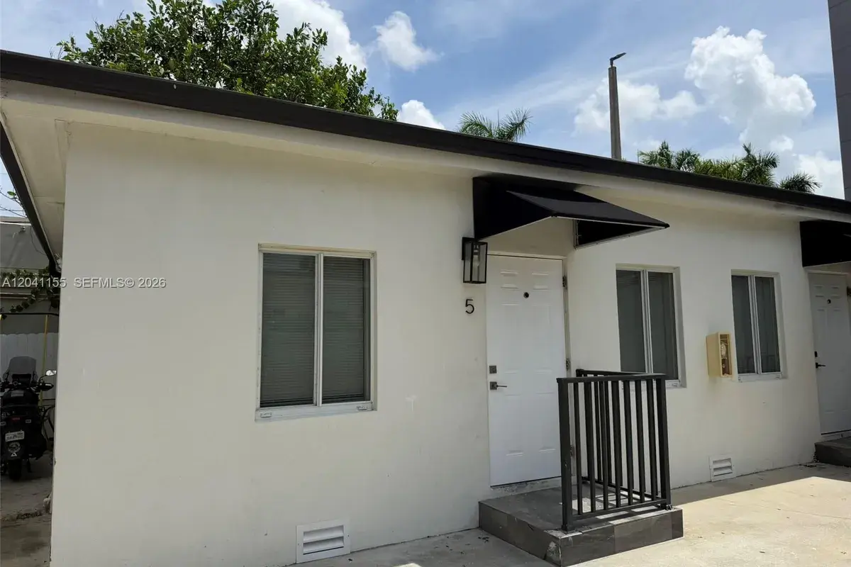 111 SW 11 Ave # 5, Miami FL 33130