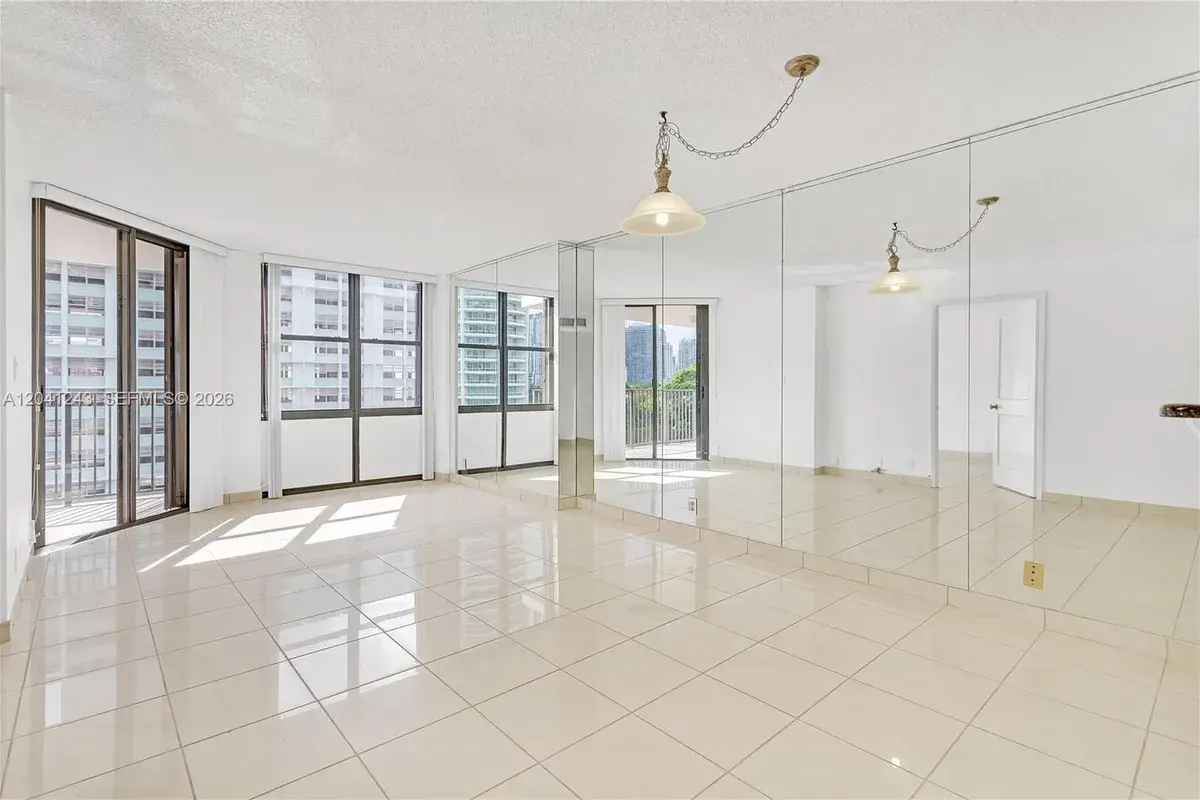 1865 Brickell Ave # A805, Miami FL 33129